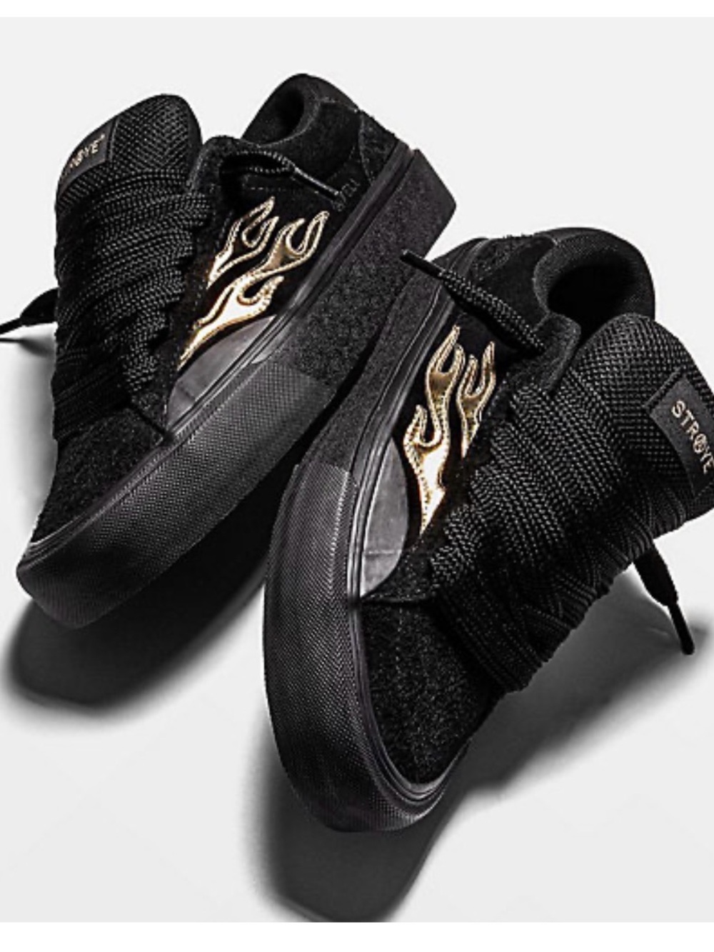 Straye Logan Puff Axell Slay'R Black & Gold Skate Shoes